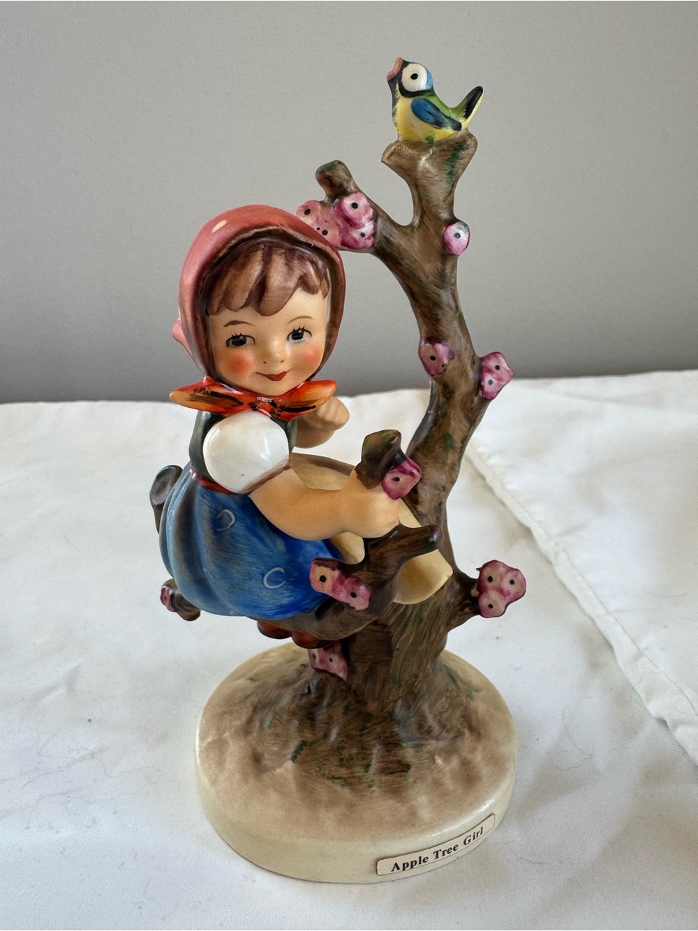 Goebel Hummel-Apple Tree Girl Porcelain Figurine 141/1